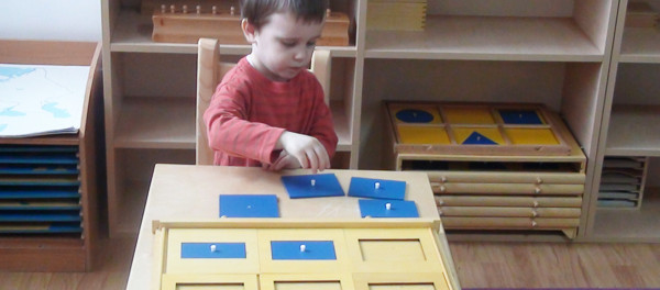 Normalizarea copilului în Montessori